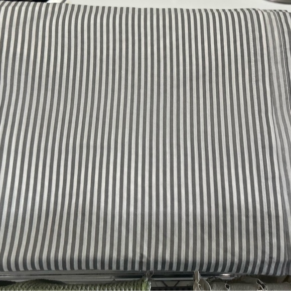 Pair of Handmade gray & white Lined Curtains - Picture 4 of 7